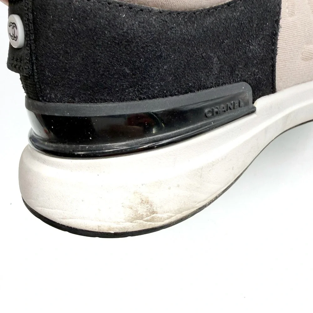 Chanel Suede CC Logo Sneakers Low Top Black Pink Lace-Up‎ Sz 40 / 10 Women